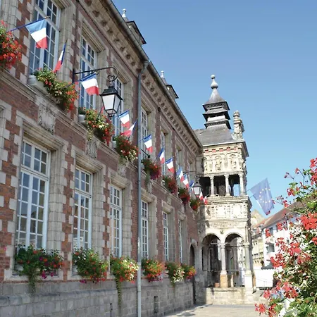 1 Bedroom Gorgeous In Marconne